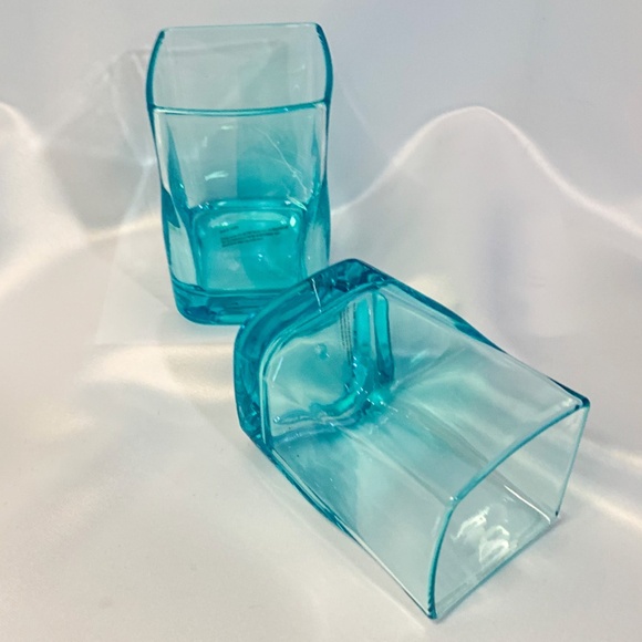 6-Piece Premium Aqua Acrylic Glassware - Picture 5 of 8
